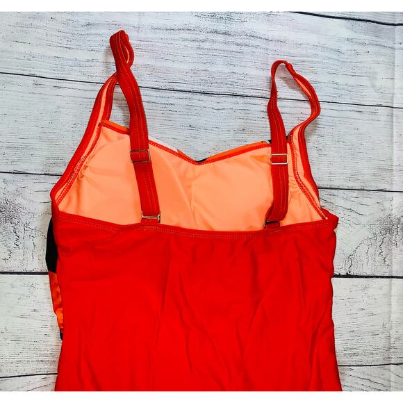 Women's One Piece Tummy Control Swimsuit- Size Large - Picture 6 of 6